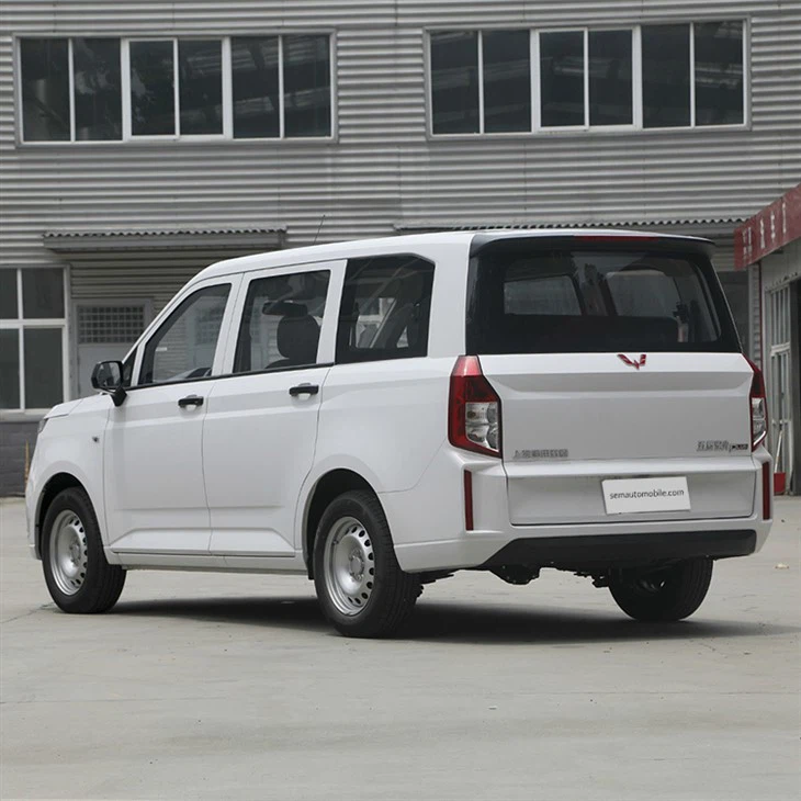 Wuling Hongguang PLUS Commercial car