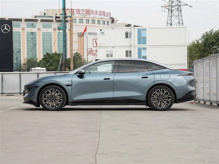 Zeekr 007 RWD 75kWh pure electric Sedan